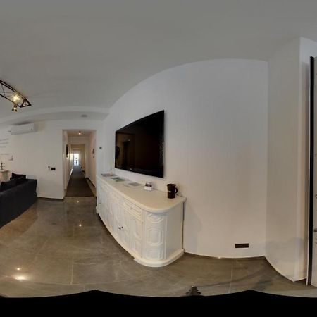 Hotel Cineapollo - Ogni Camera Un Film! Μεσίνα Εξωτερικό φωτογραφία
