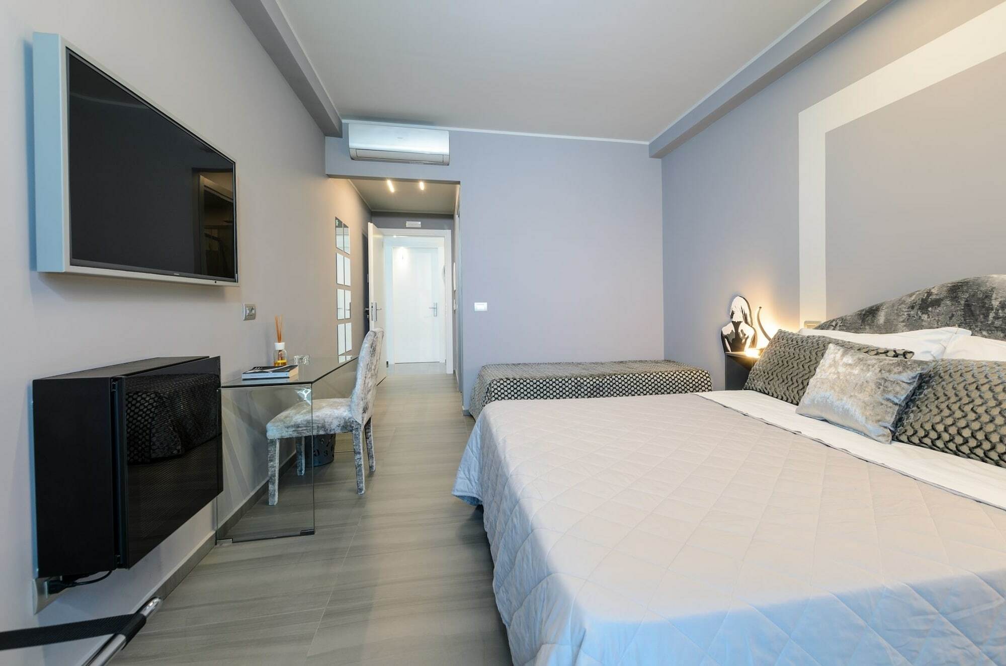 Hotel Cineapollo - Ogni Camera Un Film! Μεσίνα Εξωτερικό φωτογραφία